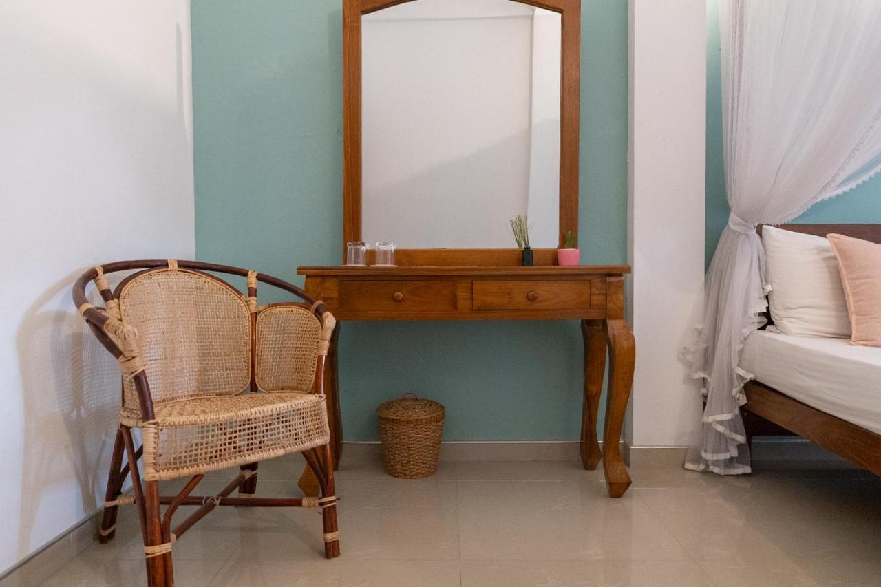 Rise - Bed & Breakfast Weligama Exterior photo