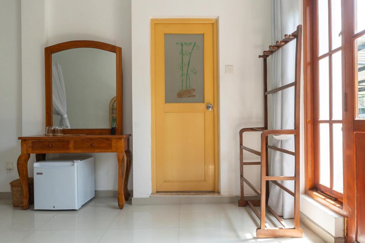 Rise - Bed & Breakfast Weligama Exterior photo