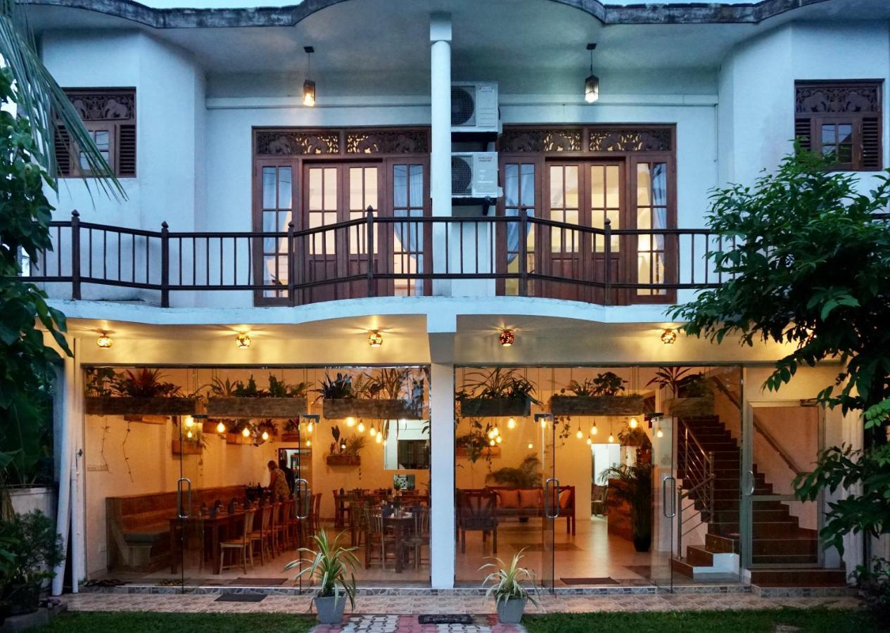 Rise - Bed & Breakfast Weligama Exterior photo