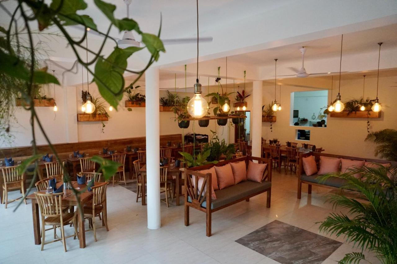 Rise - Bed & Breakfast Weligama Exterior photo